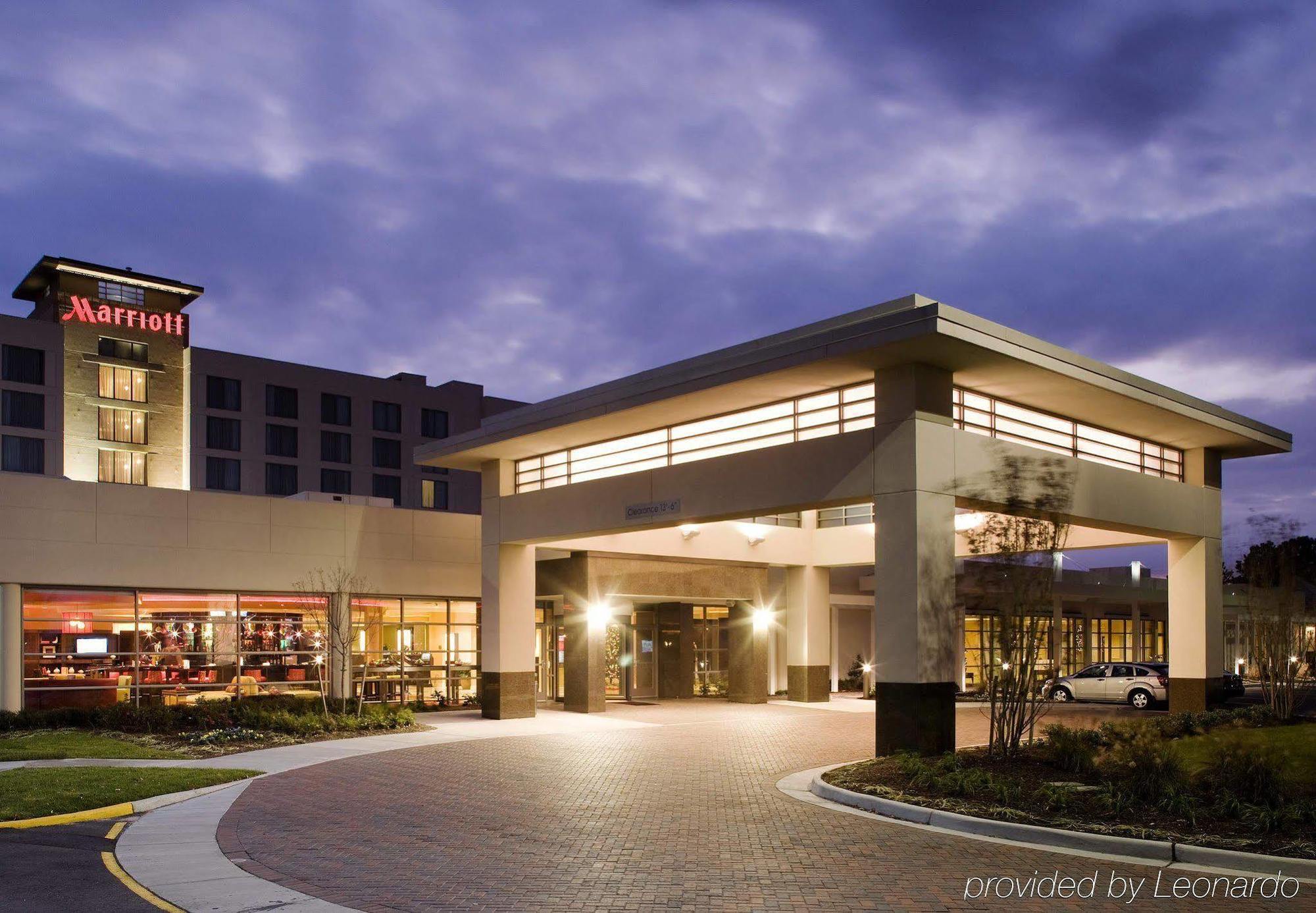 Holiday Inn Chesapeake Exterior foto