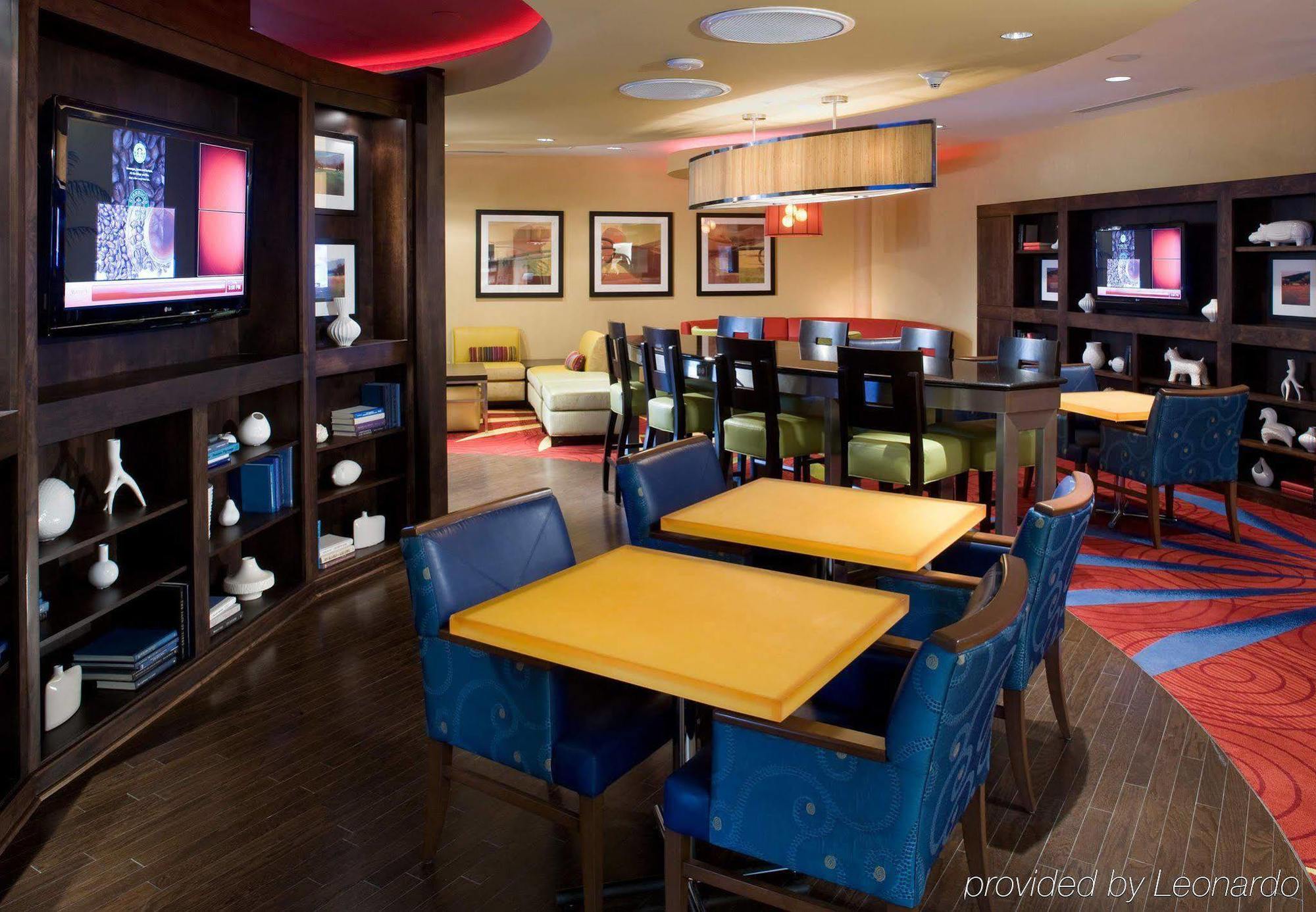 Holiday Inn Chesapeake Restaurante foto