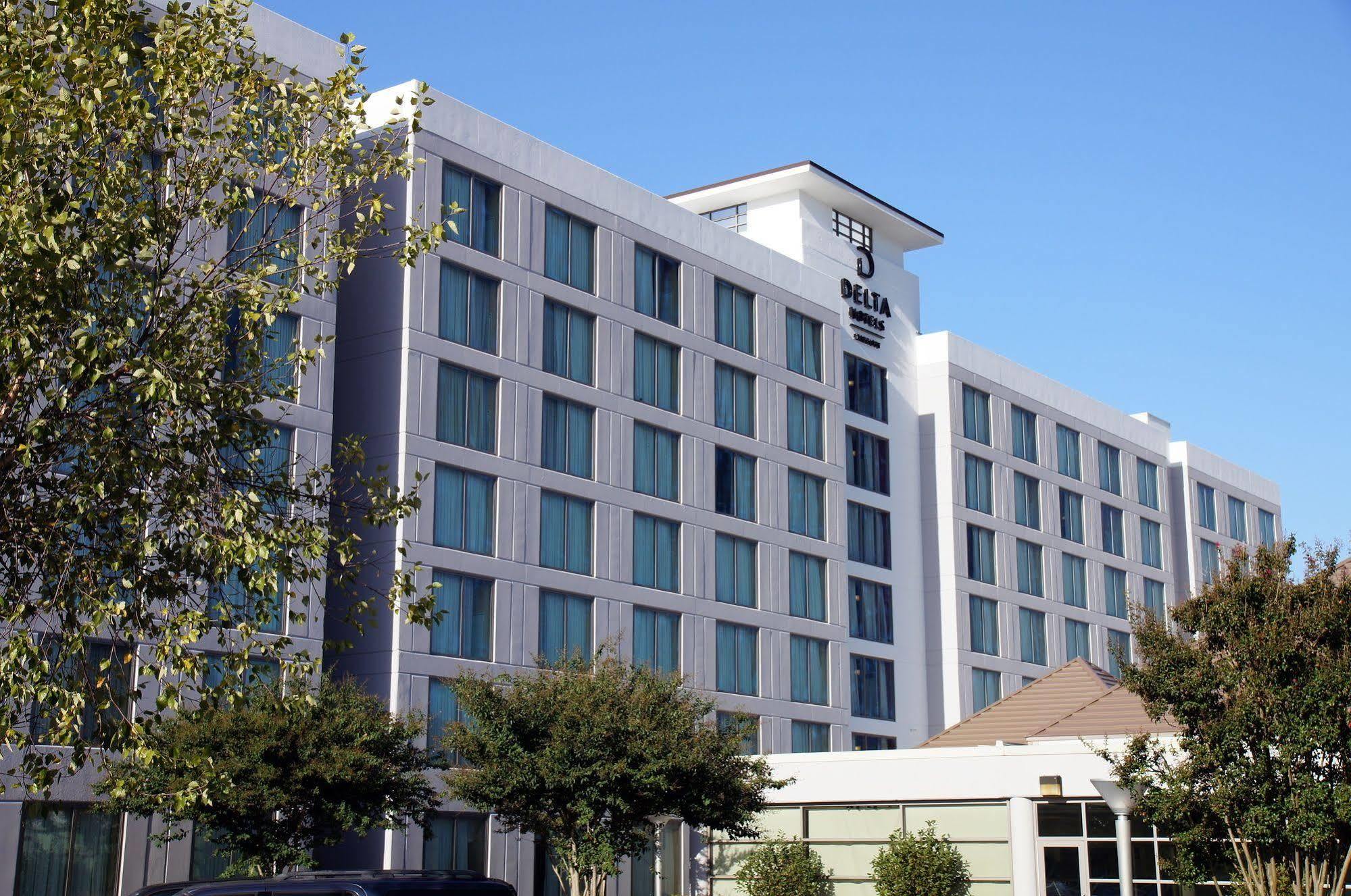 Holiday Inn Chesapeake Exterior foto